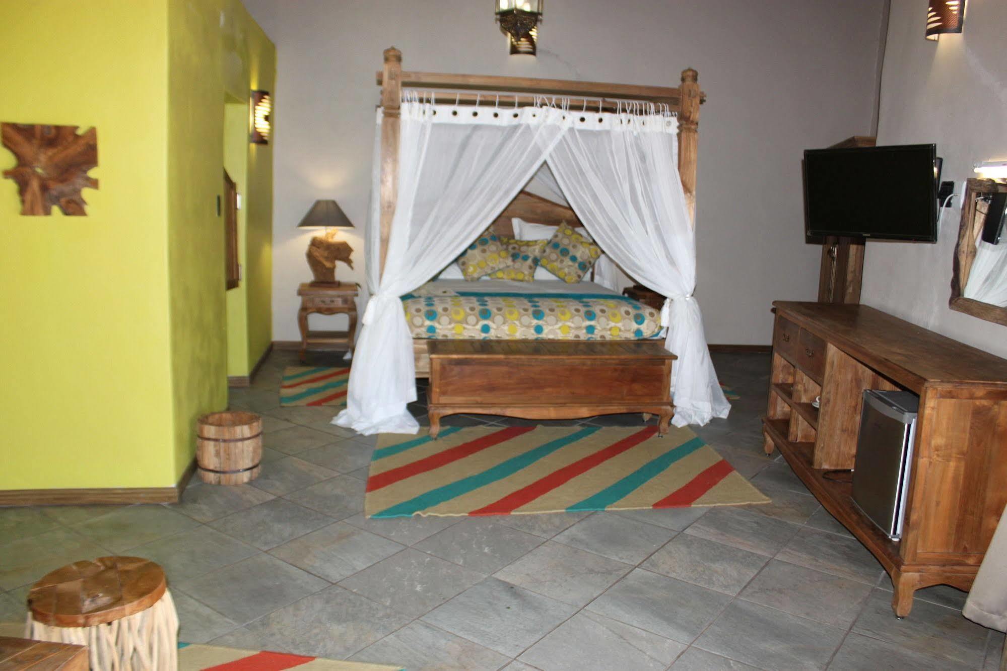 N'Taba River Lodge & Spa Port Saint John's Exterior photo