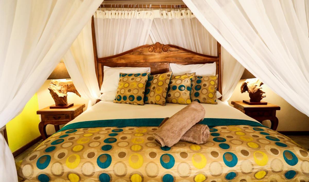 N'Taba River Lodge & Spa Port Saint John's Exterior photo
